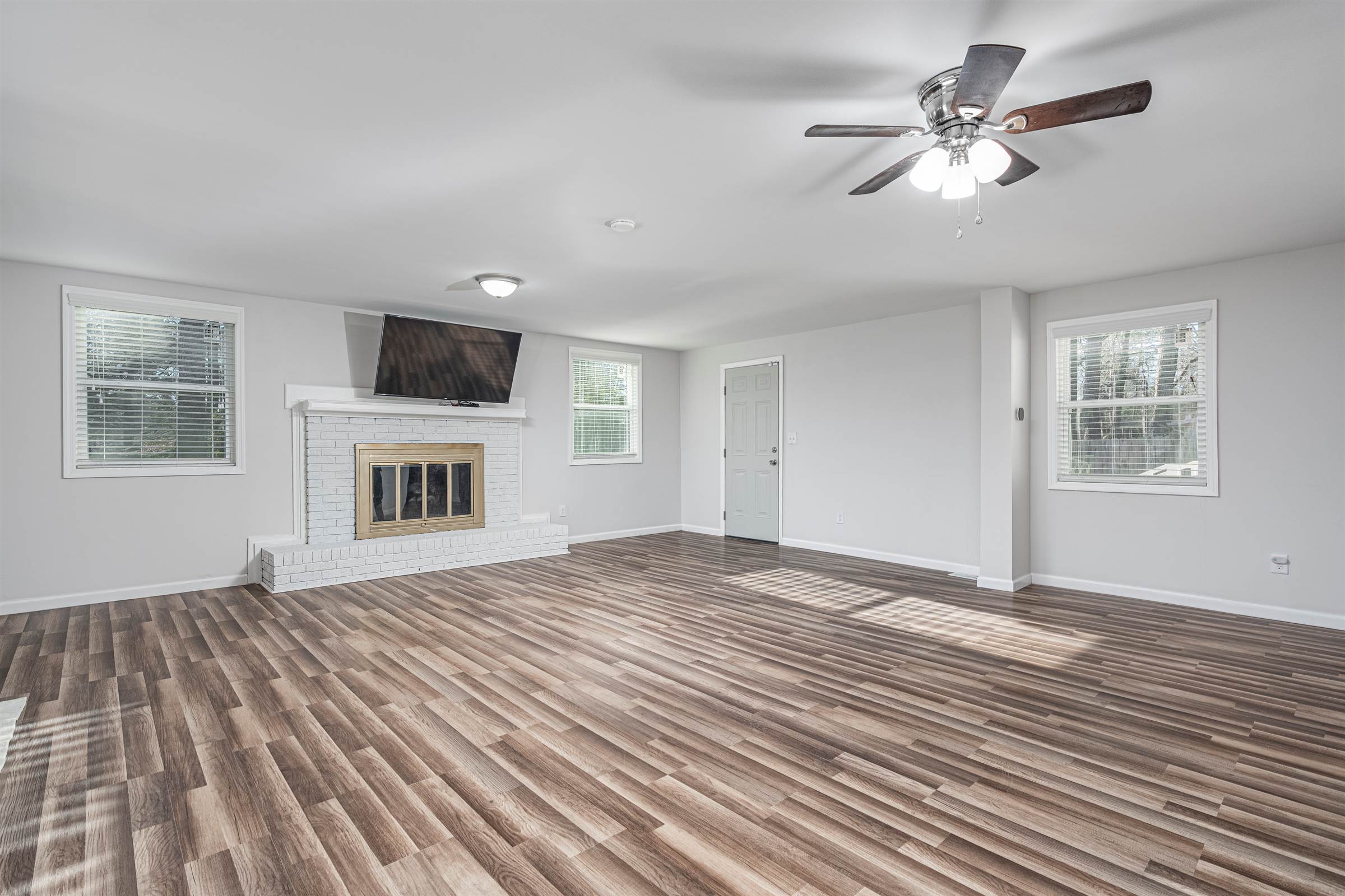 2350 Center, Columbia, SC 29204