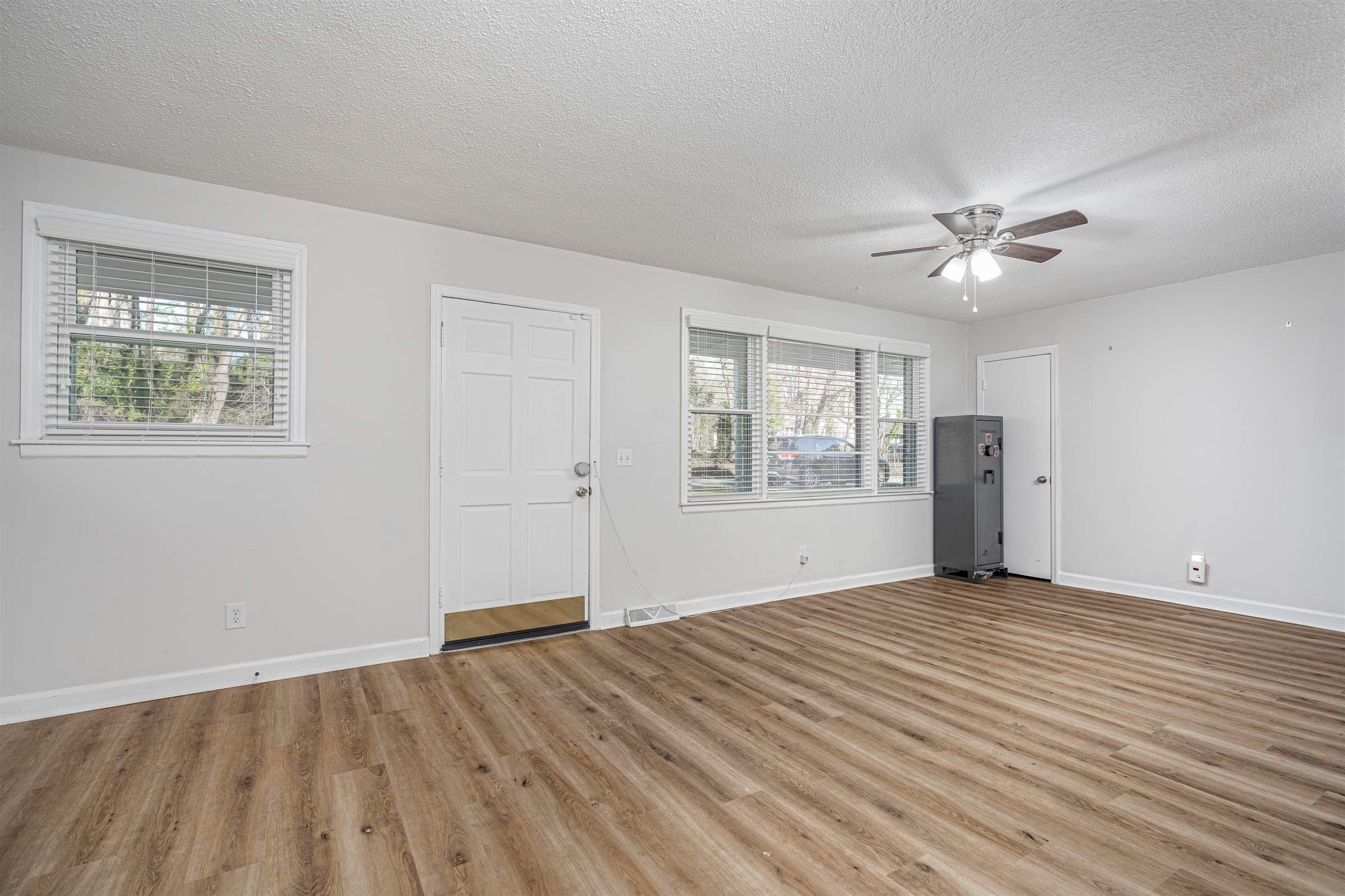 2350 Center, Columbia, SC 29204