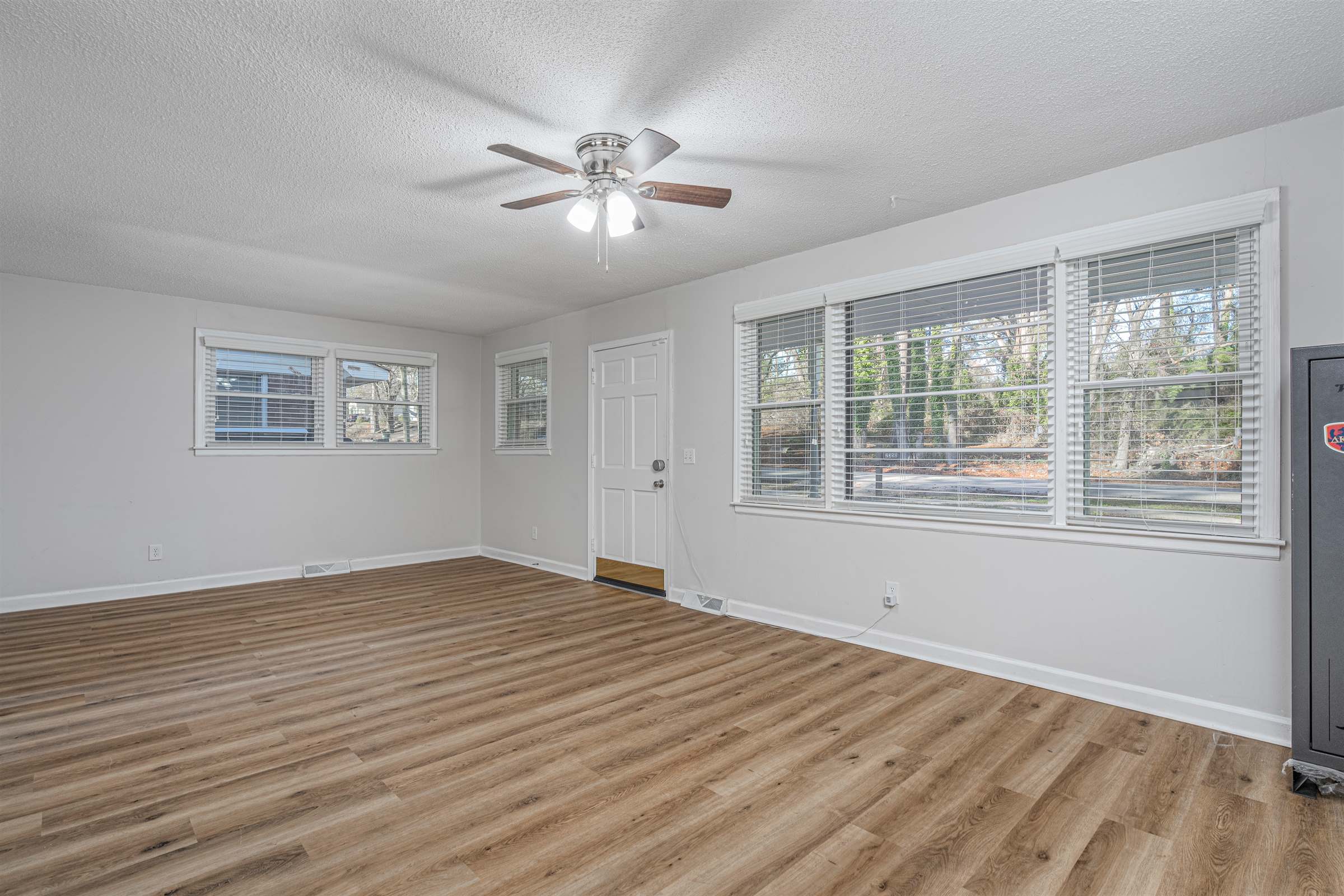 2350 Center, Columbia, SC 29204