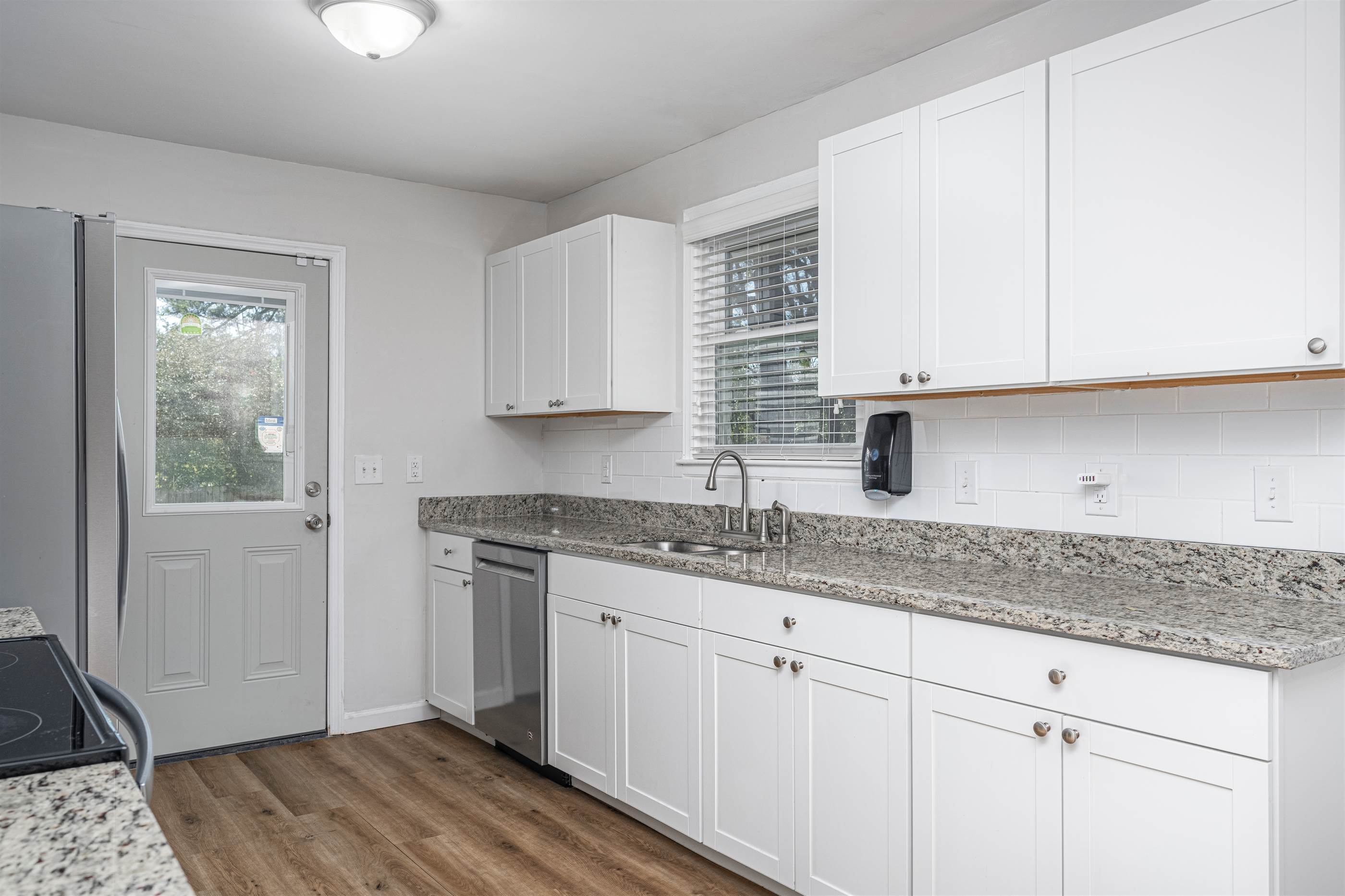 2350 Center, Columbia, SC 29204