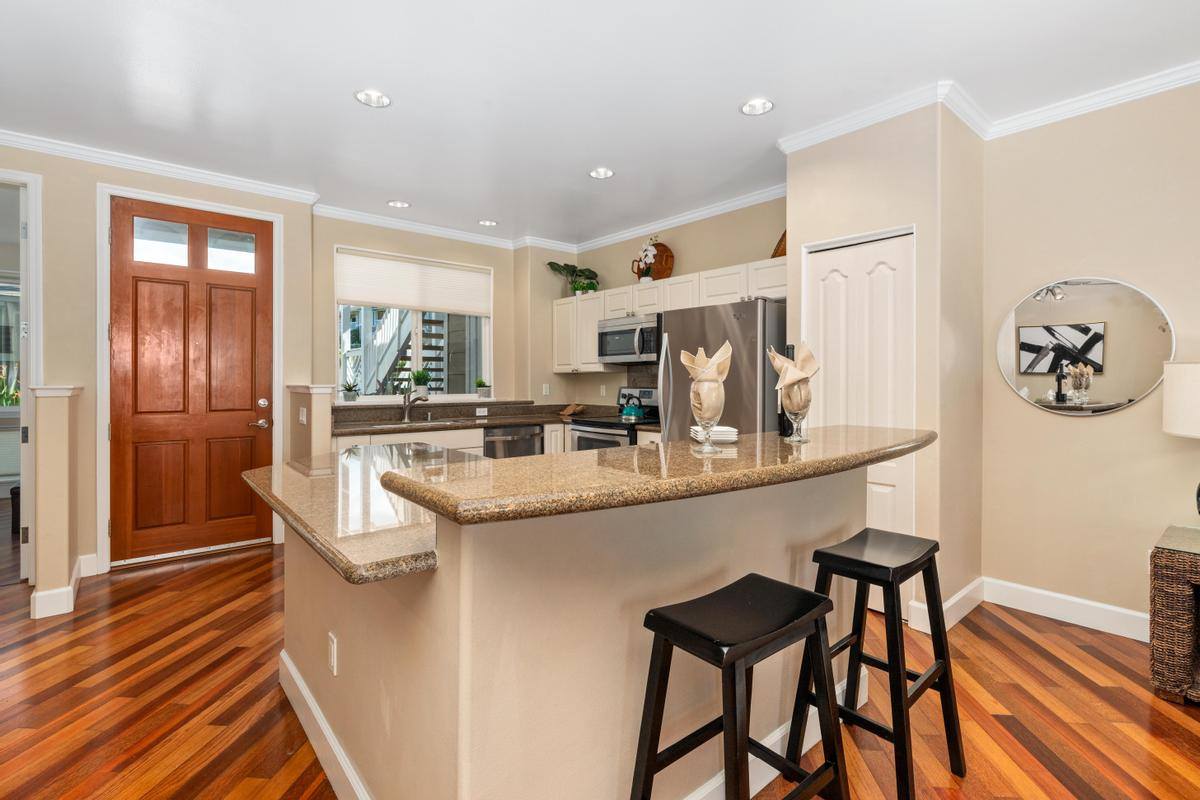 75-6060 Kuakini Hwy, Kailua-Kona, HI 96740