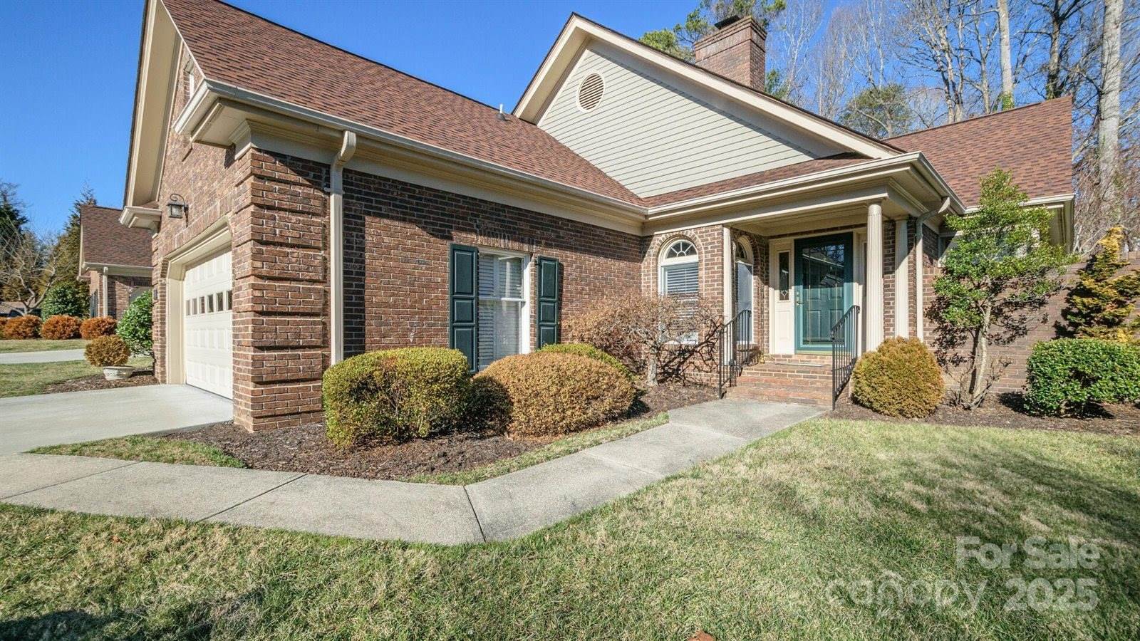 128 Glenbrook Drive, Hendersonville, NC 28739