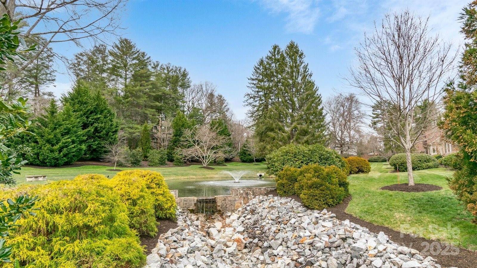 128 Glenbrook Drive, Hendersonville, NC 28739