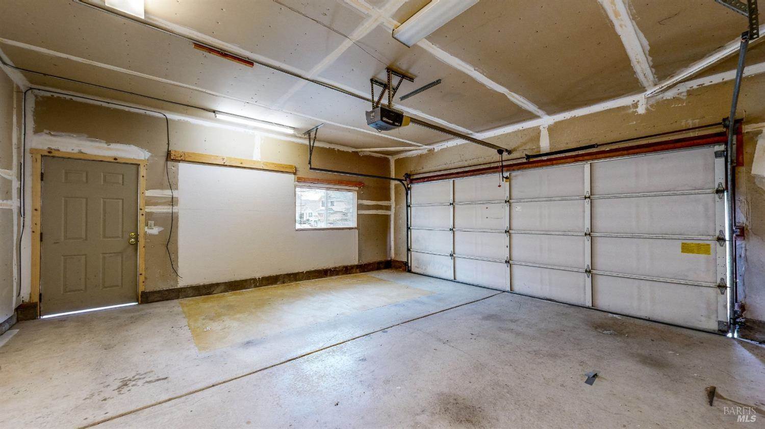 132 Elsbree Circle, Windsor, CA 95492