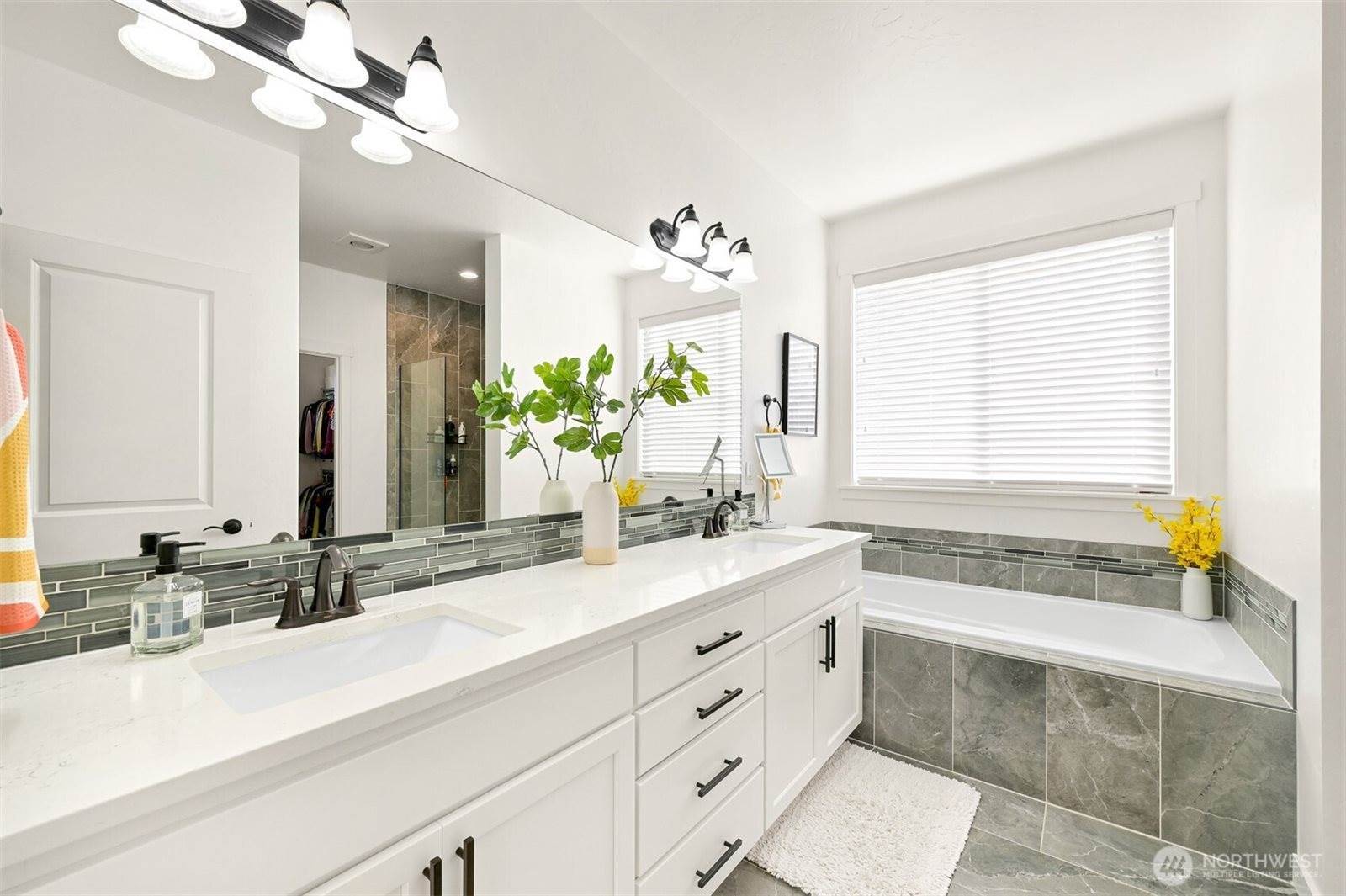 18125 114th Drive NE, Arlington, WA 98223