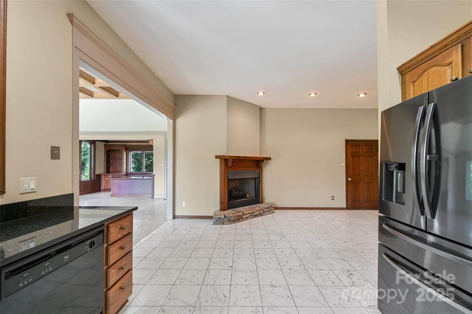 5 Meadow Ridge Drive, Asheville, NC 28804