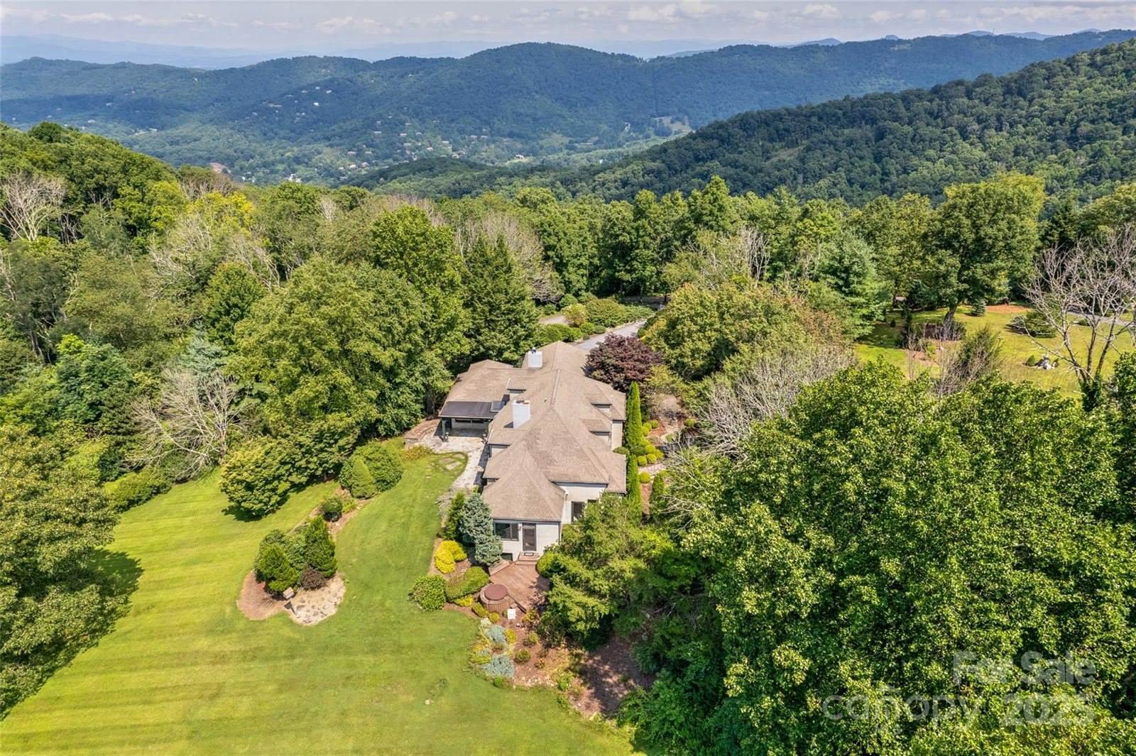 5 Meadow Ridge Drive, Asheville, NC 28804