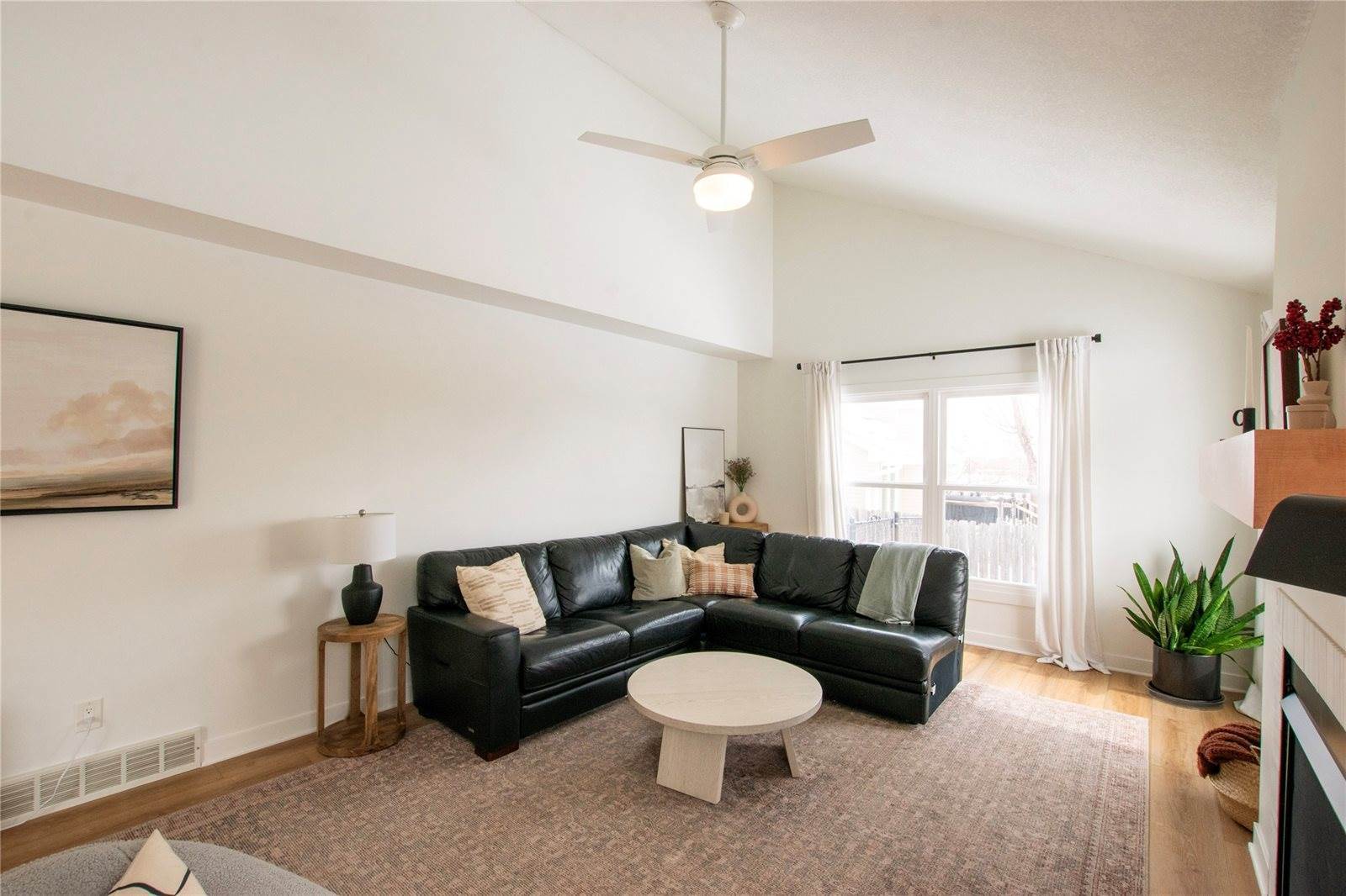 10220 Clark Street, Clive, IA 50325