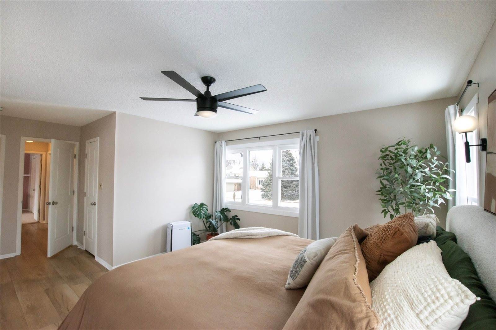 10220 Clark Street, Clive, IA 50325