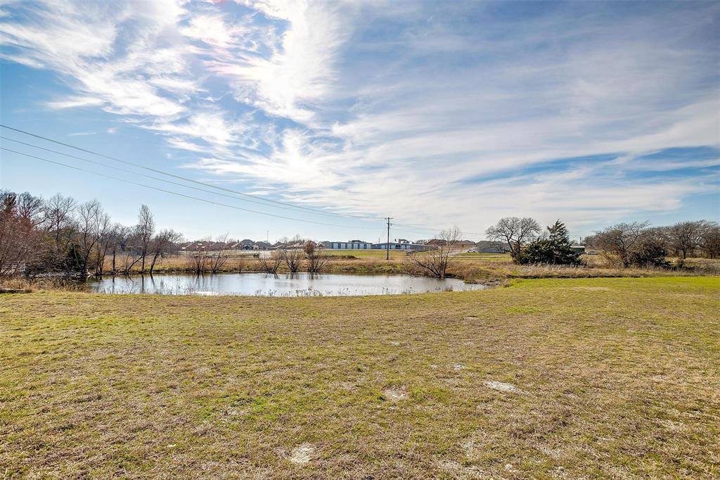 211 County Road 4221, Decatur, TX 76234