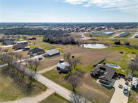 211 County Road 4221, Decatur, TX 76234