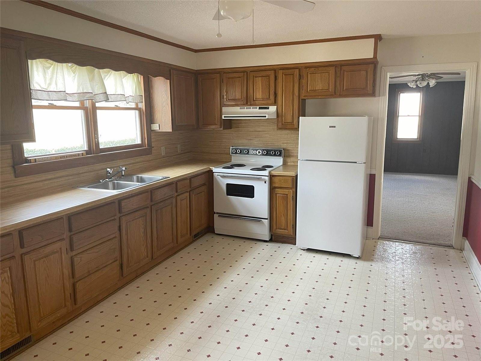 301 South Sycamore Street, Pageland, SC 29728