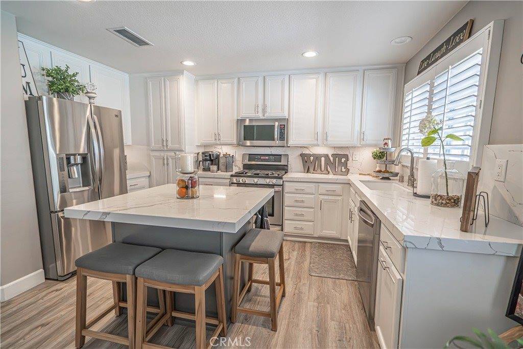 25710 Armstrong Circle, Stevenson Ranch, CA 91381