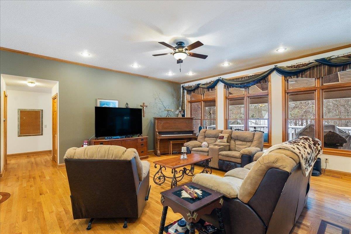 W5844 W Rolling Hills Drive, Neillsville, WI 54456