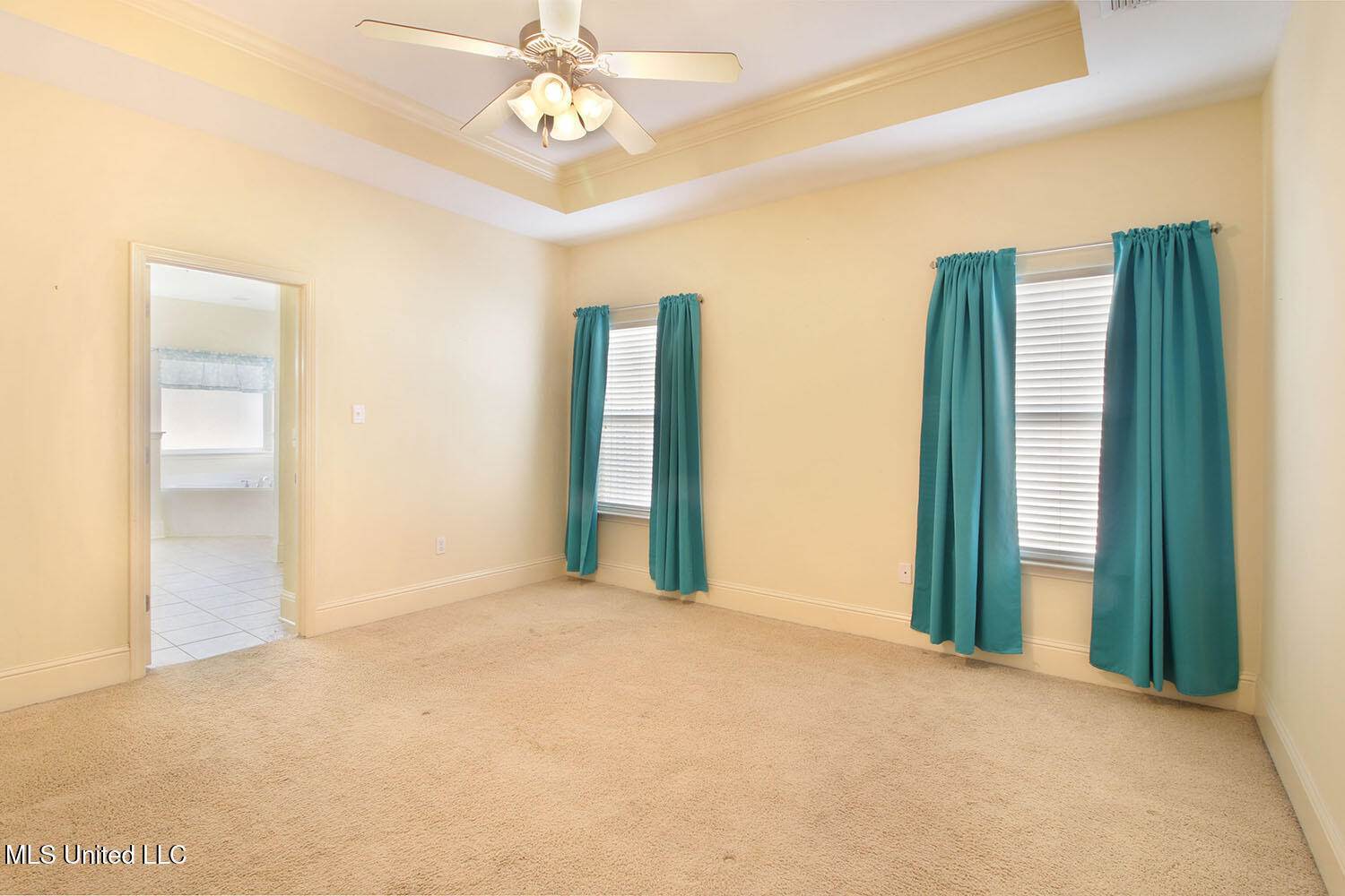 2509 Rue Beaux Chenes, Ocean Springs, MS 39564