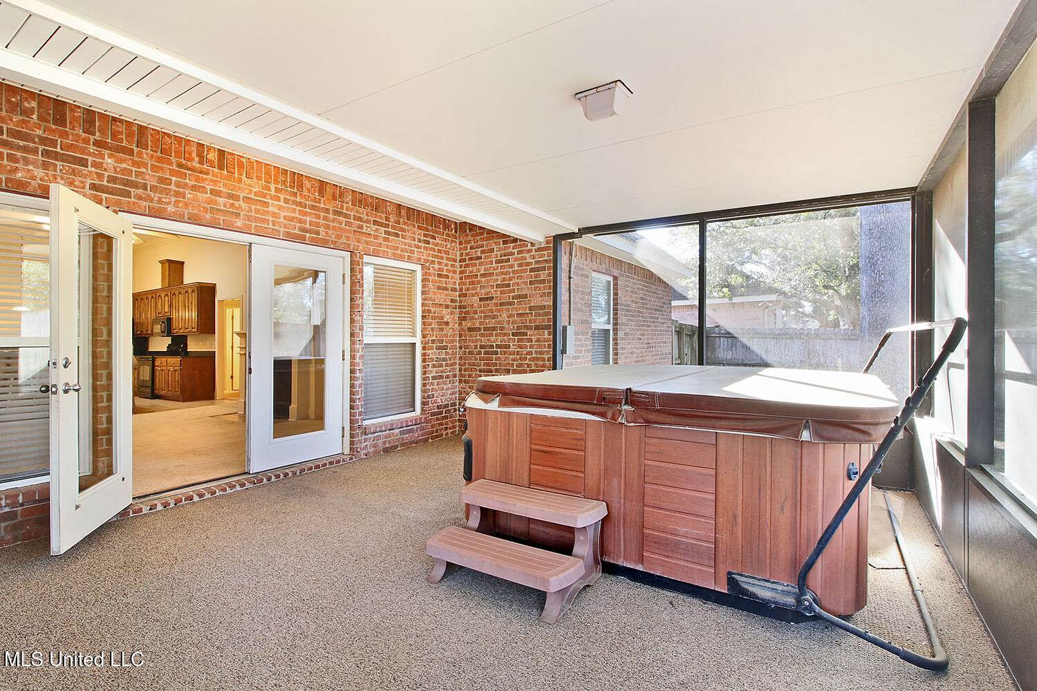 2509 Rue Beaux Chenes, Ocean Springs, MS 39564