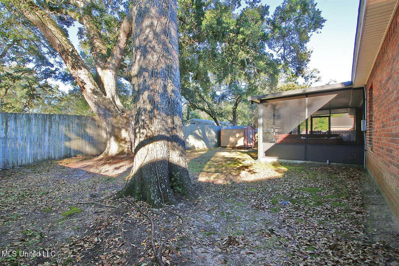 2509 Rue Beaux Chenes, Ocean Springs, MS 39564