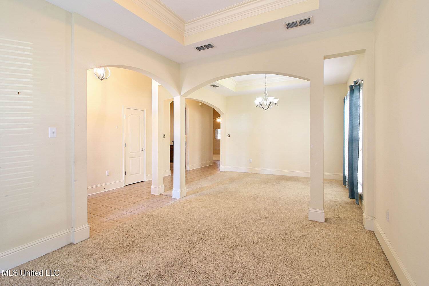 2509 Rue Beaux Chenes, Ocean Springs, MS 39564