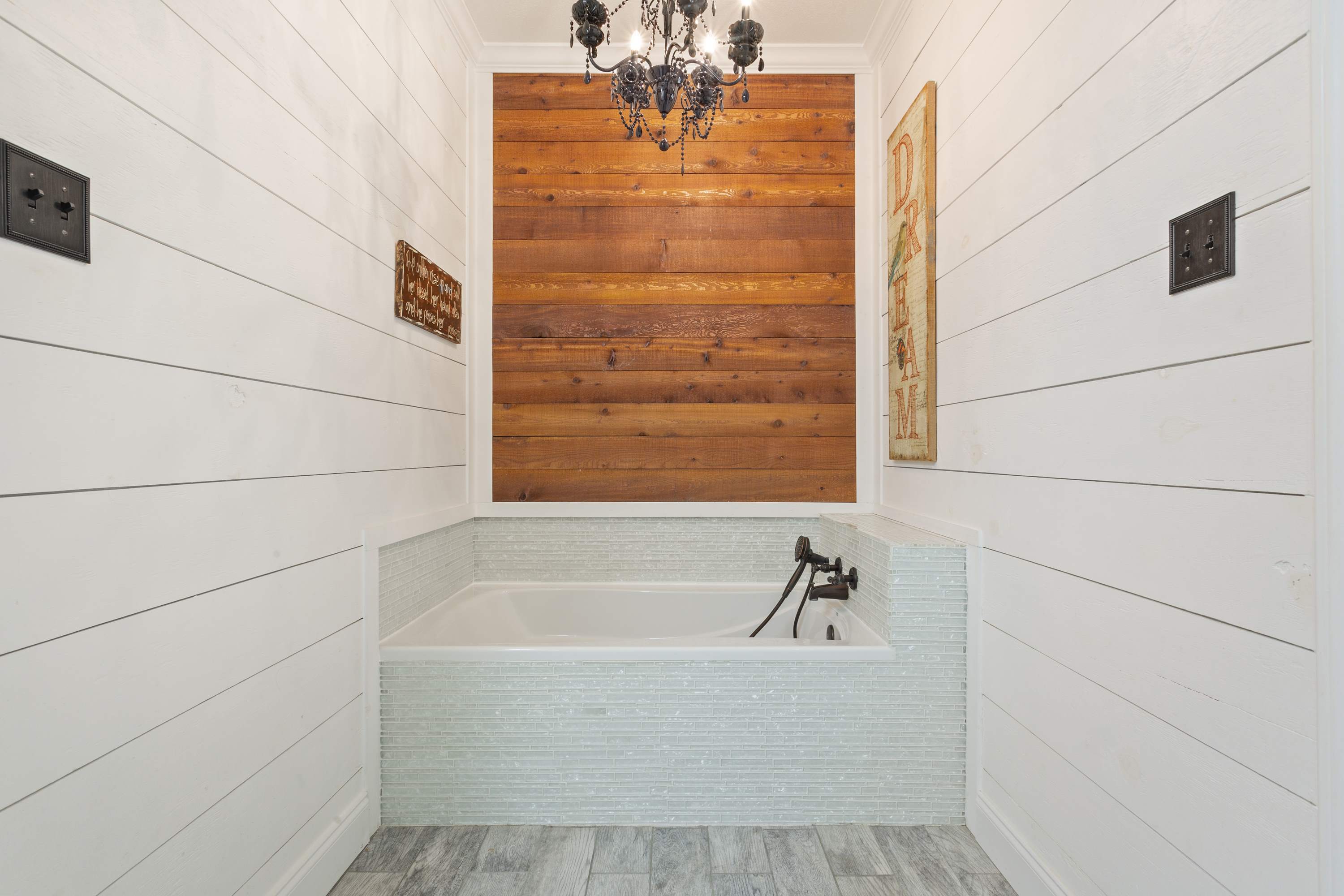 295 Southern View, Lorena, TX 76655