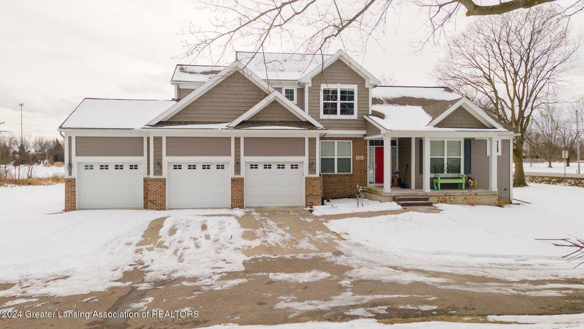 9242 Hartel, Grand Ledge, MI 48837