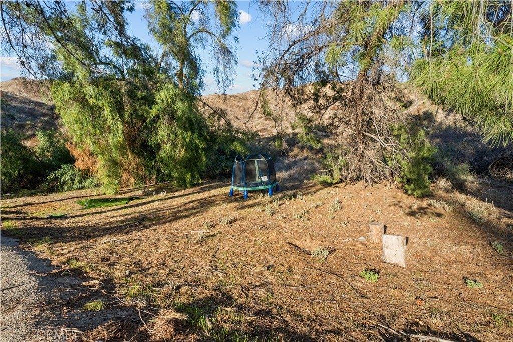 22402 Los Rogues Drive, Saugus, CA 91350
