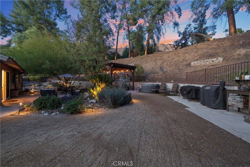 22402 Los Rogues Drive, Saugus, CA 91350