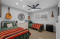 22402 Los Rogues Drive, Saugus, CA 91350