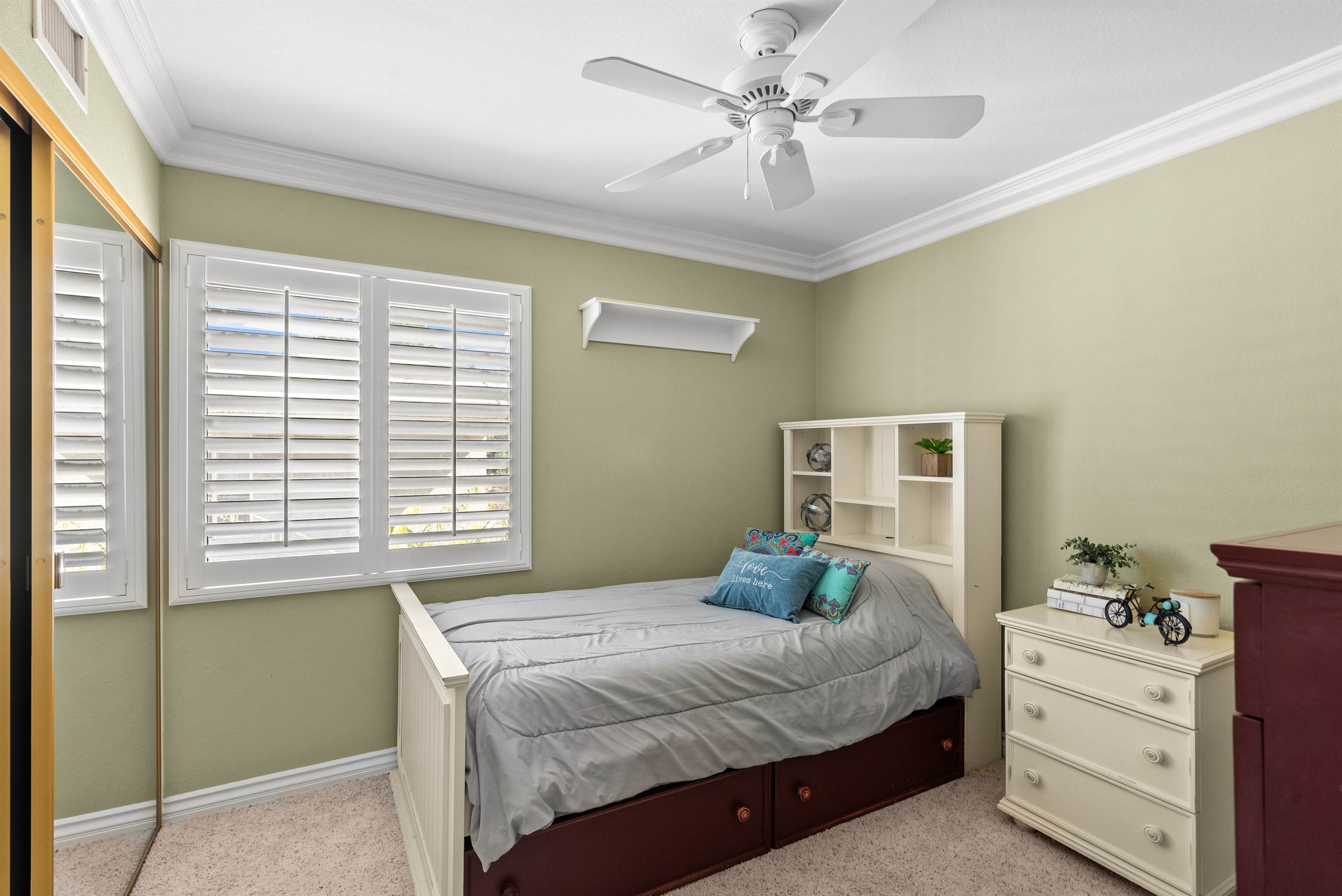 21622 Newton Ct., Santa Clarita, CA 91350