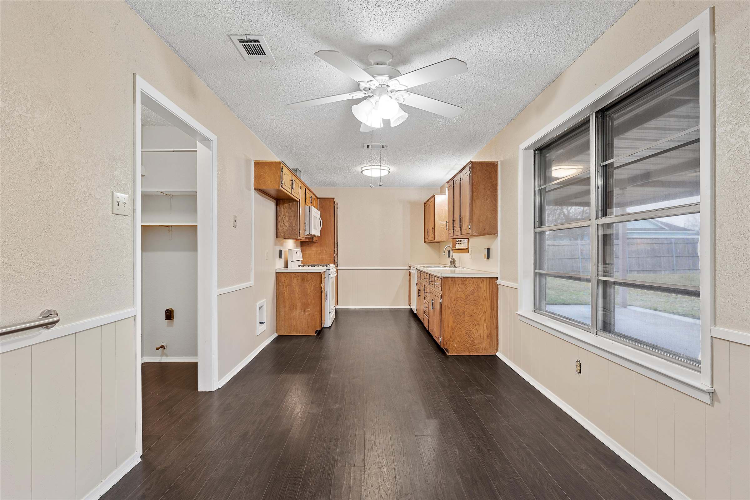 607 Dana Dr., Waco, TX 76706