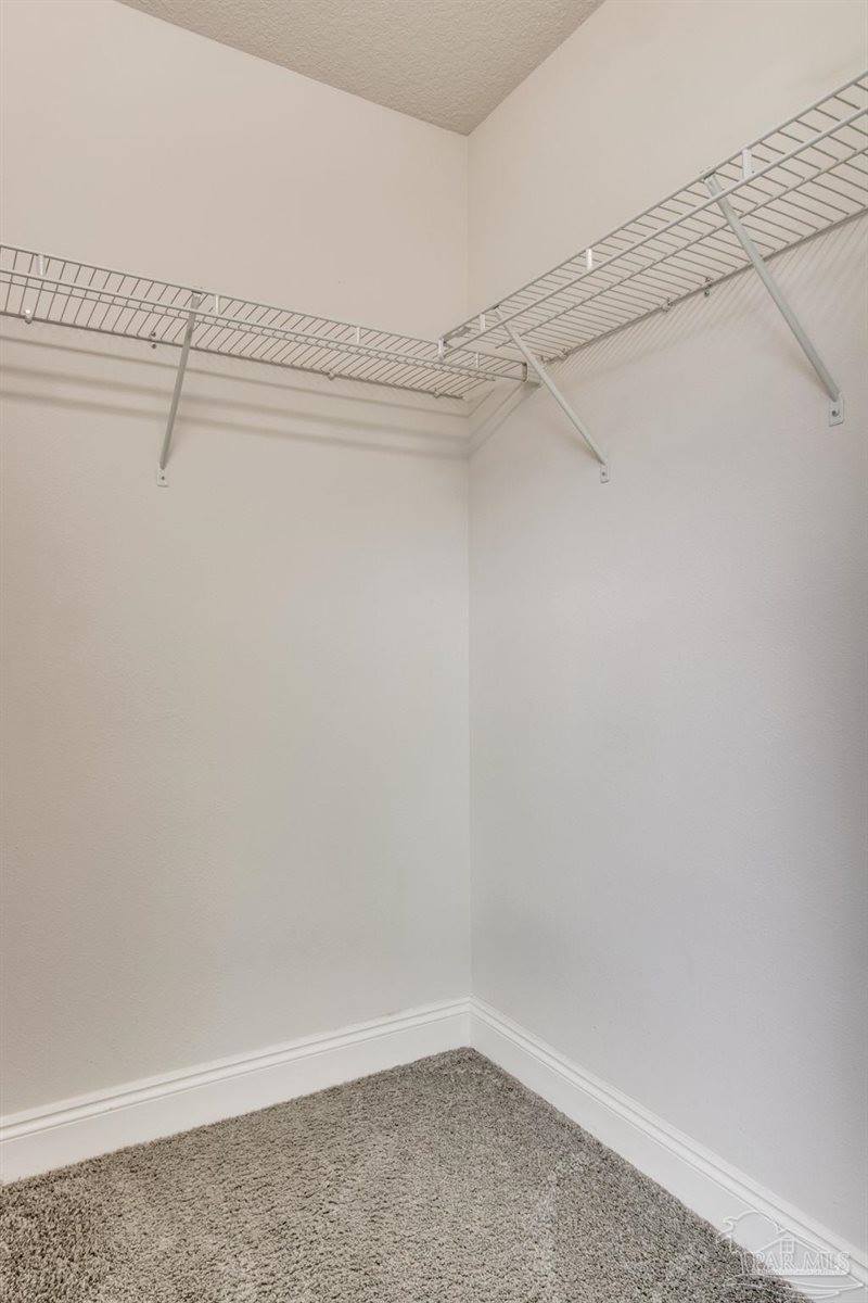 6240 Cardinal Cove Ln, Pensacola, FL 32504