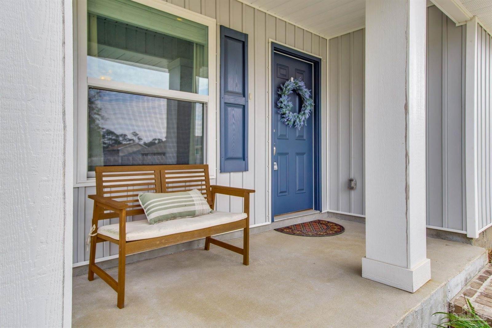 6240 Cardinal Cove Ln, Pensacola, FL 32504