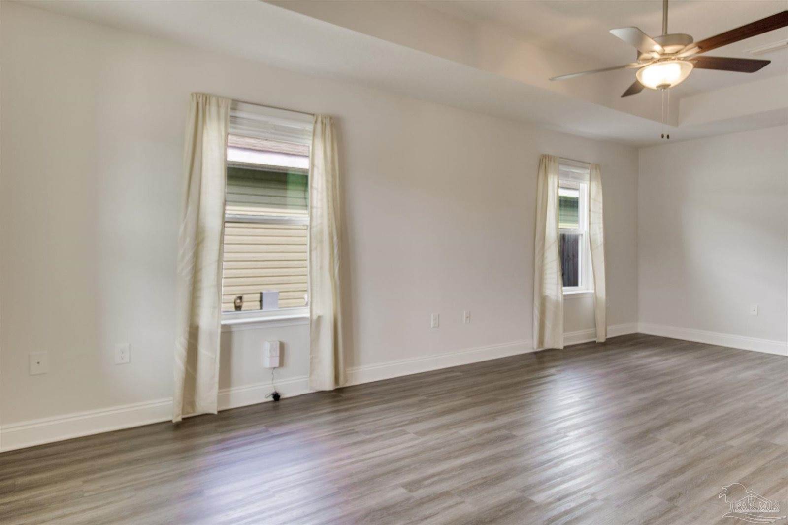 6240 Cardinal Cove Ln, Pensacola, FL 32504