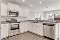 6240 Cardinal Cove Ln, Pensacola, FL 32504