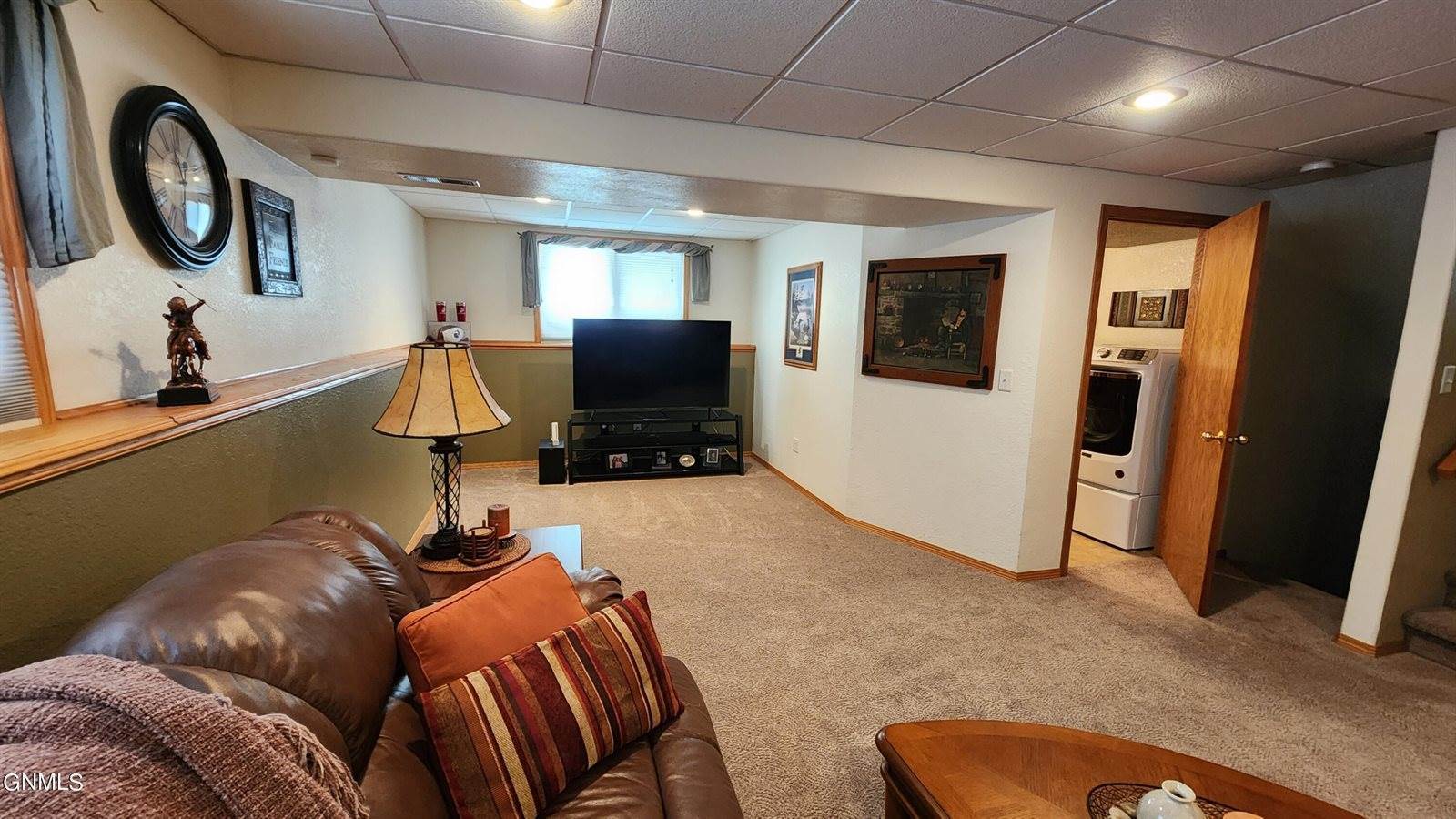 1026 25th St SE, Mandan, ND 58554