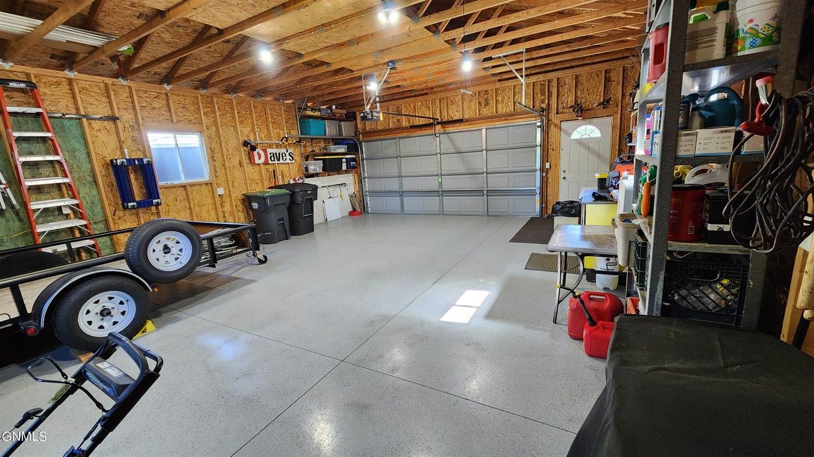 1026 25th St SE, Mandan, ND 58554