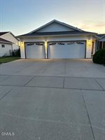 1026 25th St SE, Mandan, ND 58554