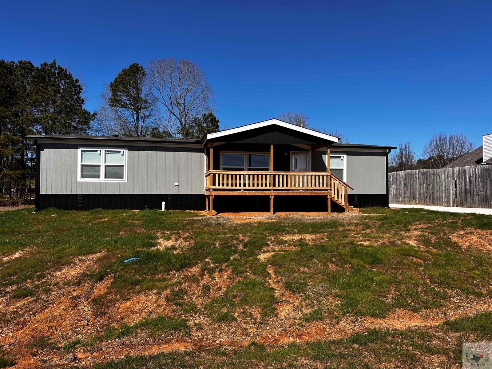 2 Rayn St, Texarkana, TX 75501