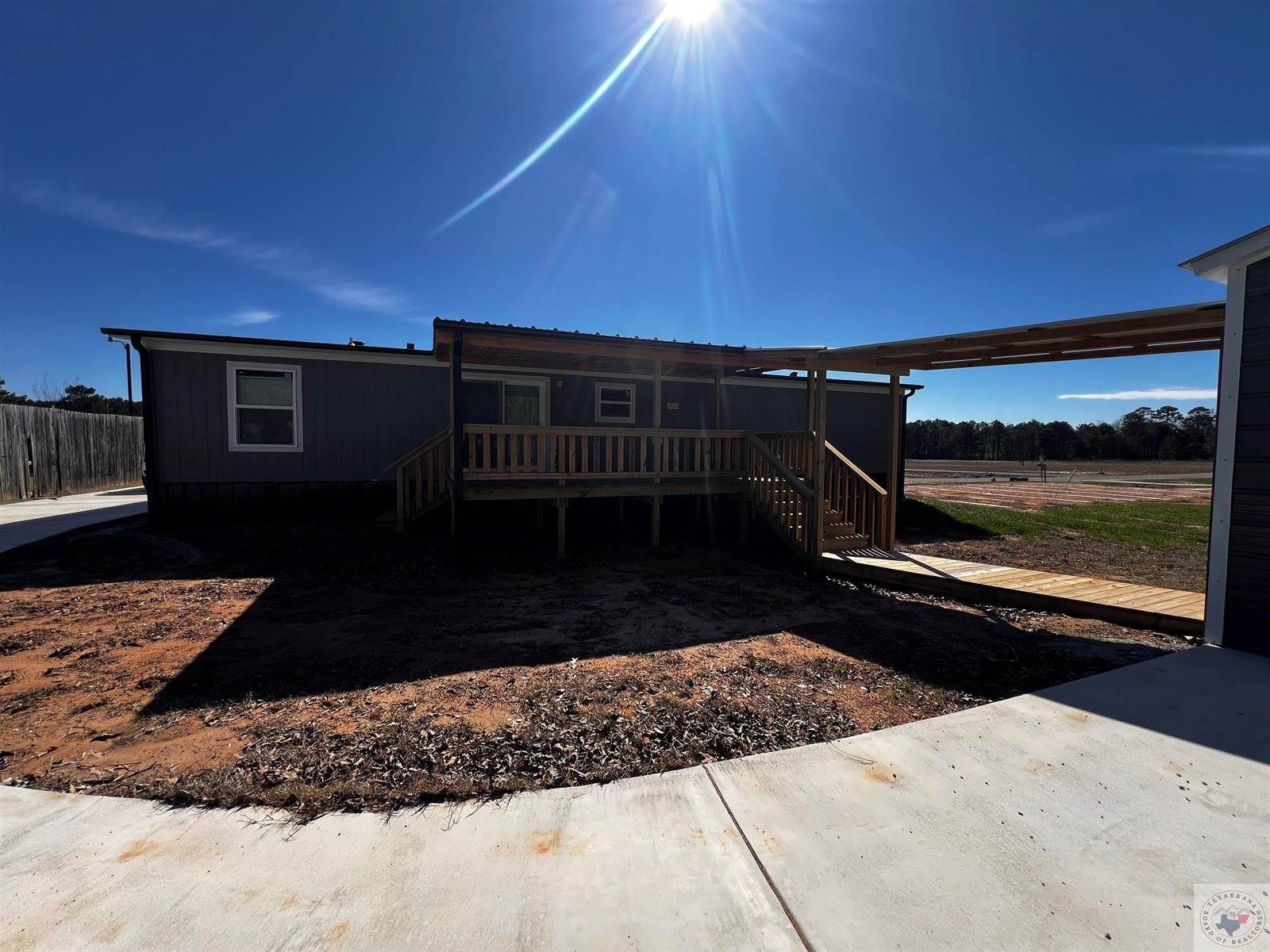 2 Rayn St, Texarkana, TX 75501