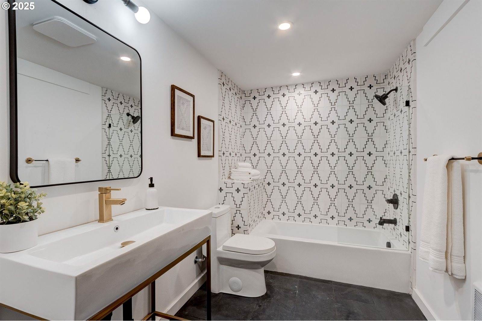 5105 NW 137TH Ave, Portland, OR 97229