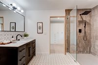 5105 NW 137TH Ave, Portland, OR 97229