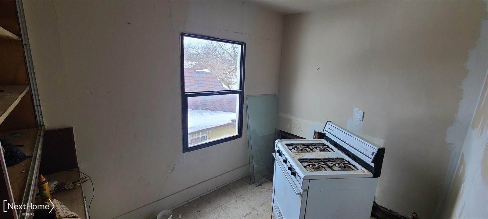 2103 Church Street, Flint, MI 48503