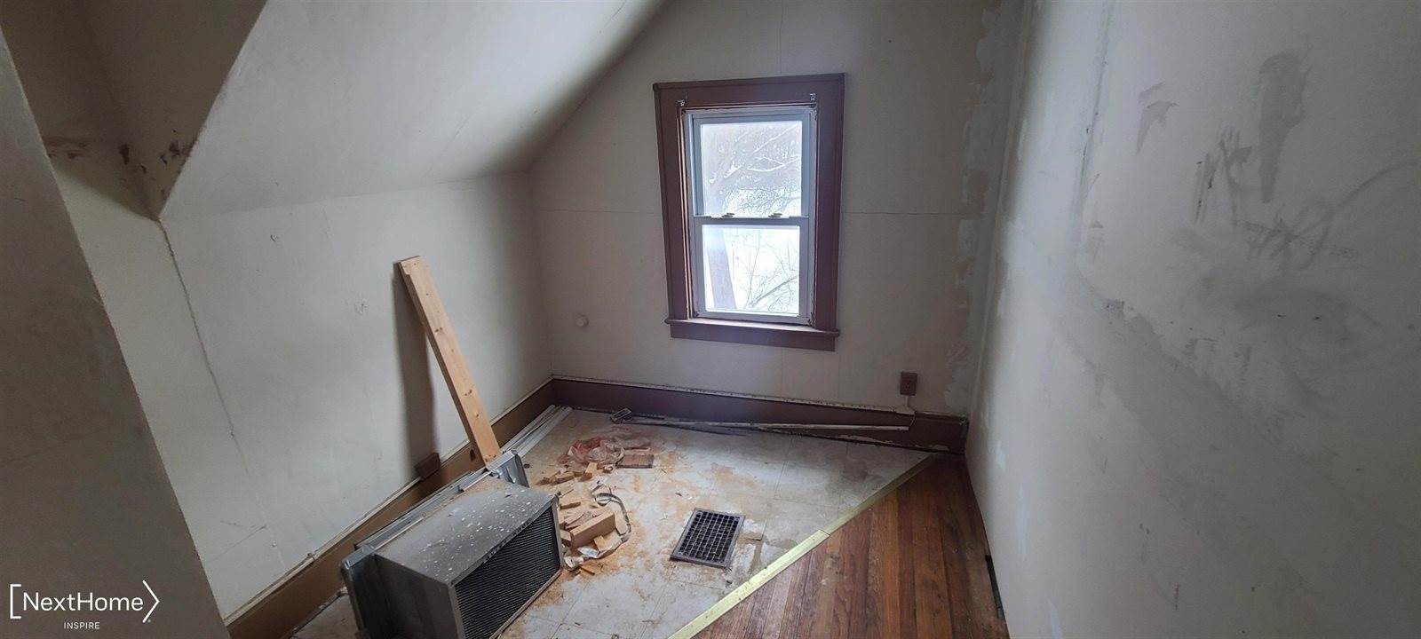 2103 Church Street, Flint, MI 48503