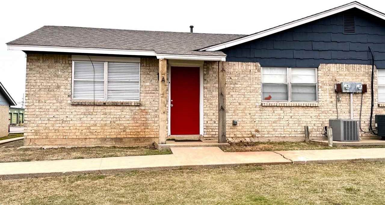 10 SW 69th St, Lawton, OK 73505