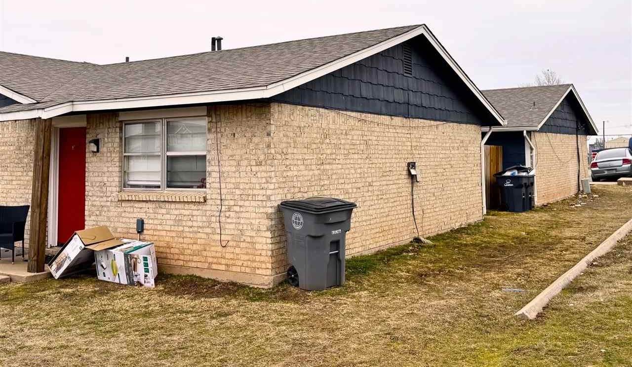 10 SW 69th St, Lawton, OK 73505