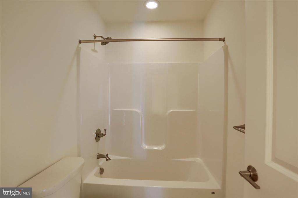 100 Wolfe Circle, Harrisburg, PA 17112