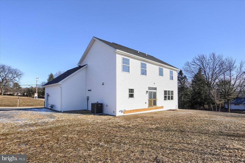 100 Wolfe Circle, Harrisburg, PA 17112