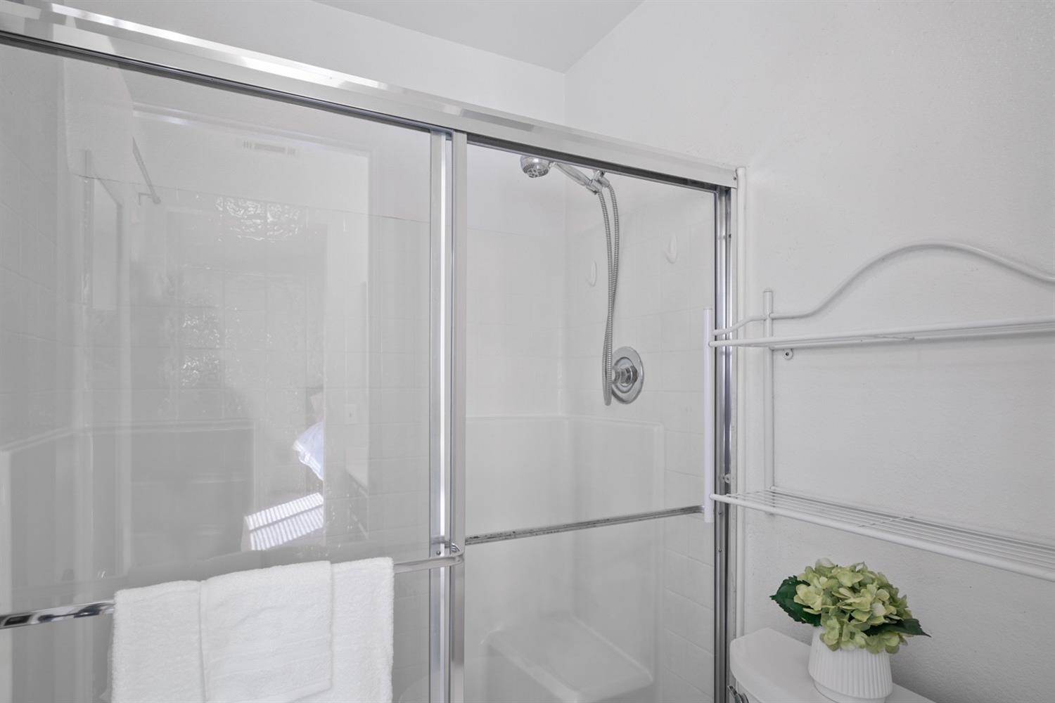 2011 Gold Mine Way, Roseville, CA 95747