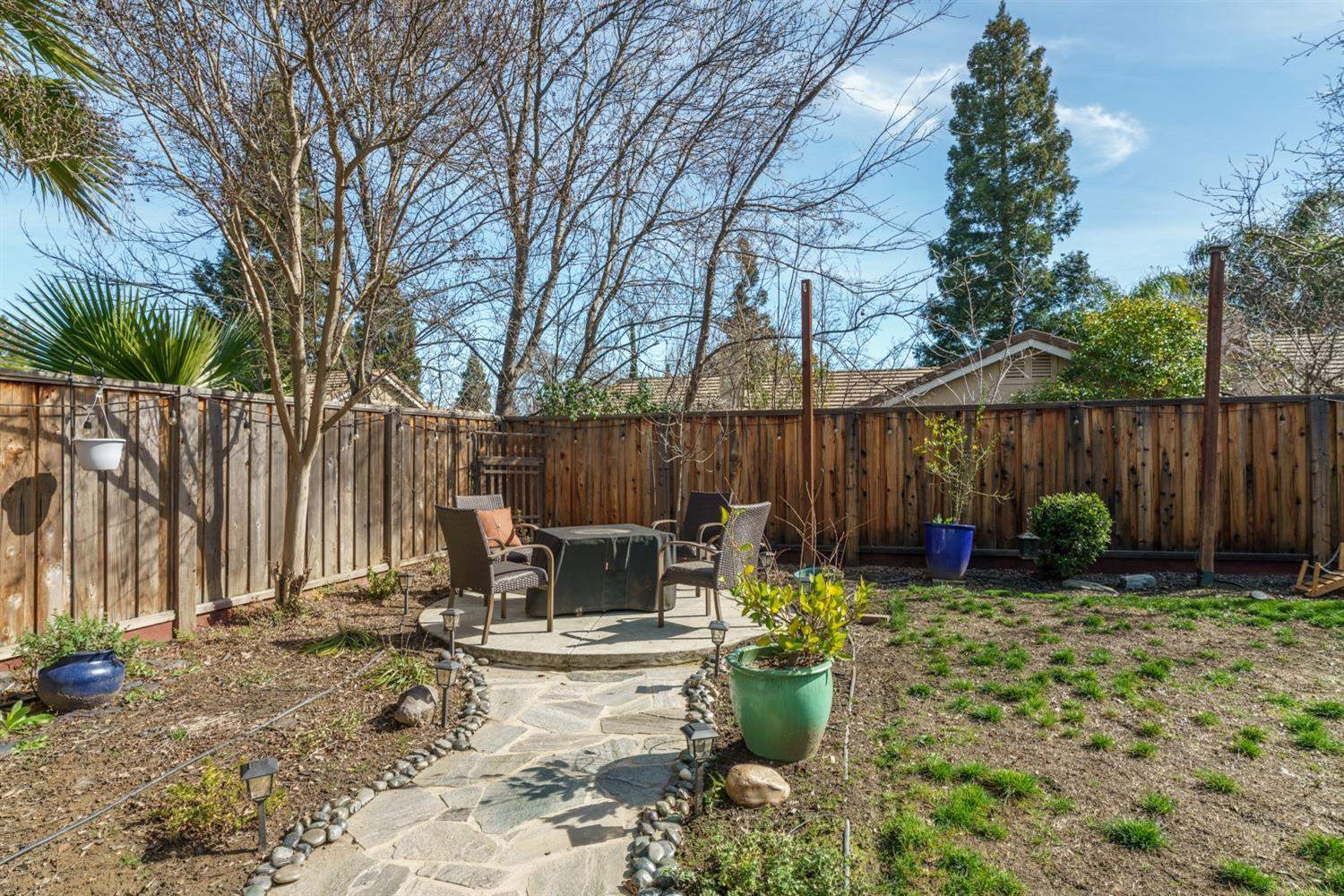 2011 Gold Mine Way, Roseville, CA 95747