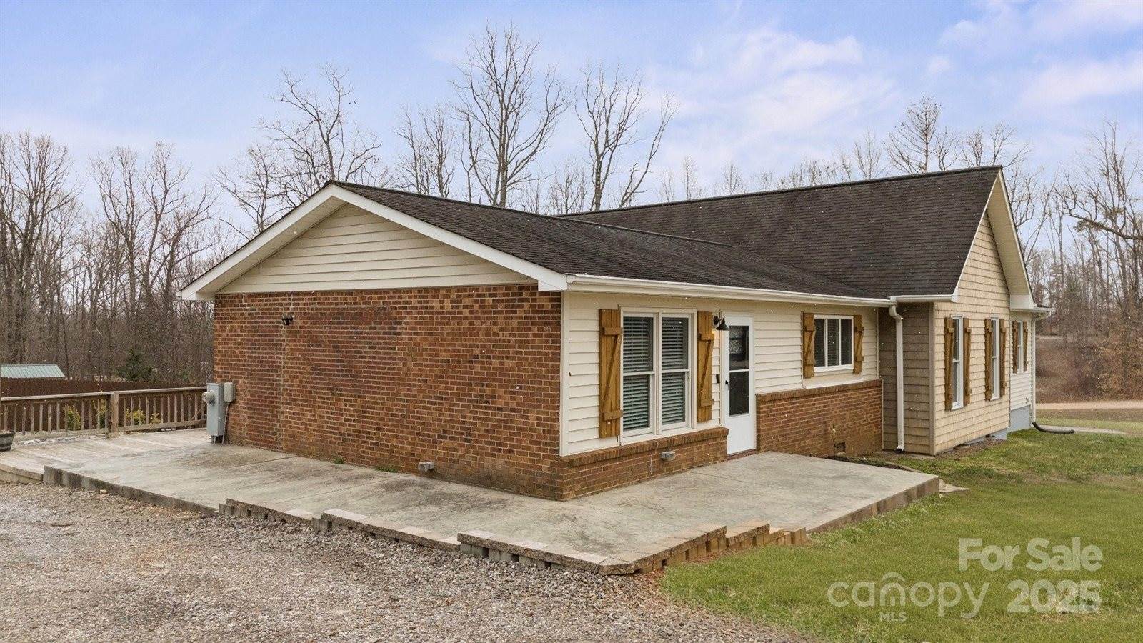 201 Indian Hill Road, Union Grove, NC 28689