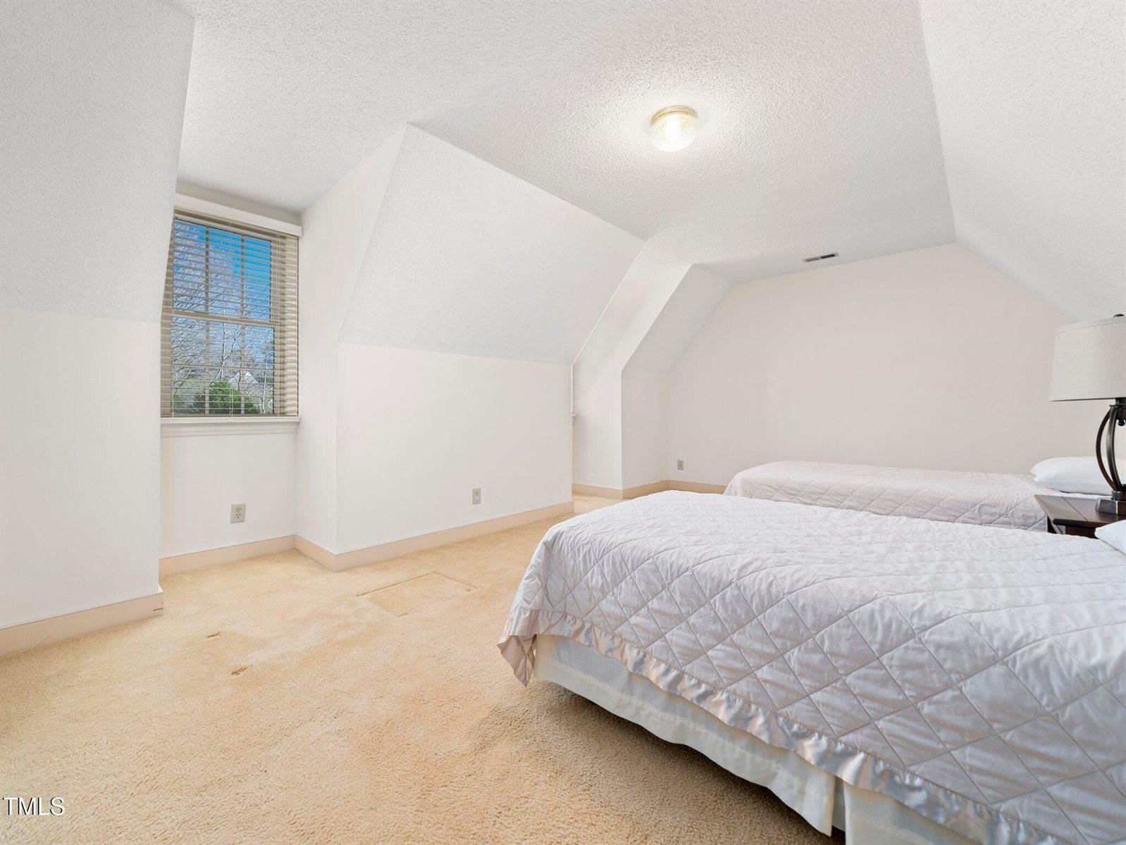 104 Meadowglades Lane, Cary, NC 27518